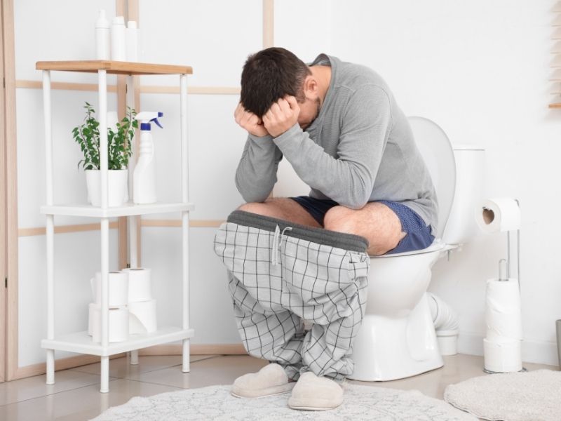 kronik-kabizlikta-dikkat-gerektiren-belirtiler